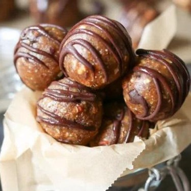 Pumpkin-Pecan Pie Truffles Recipe | SideChef
