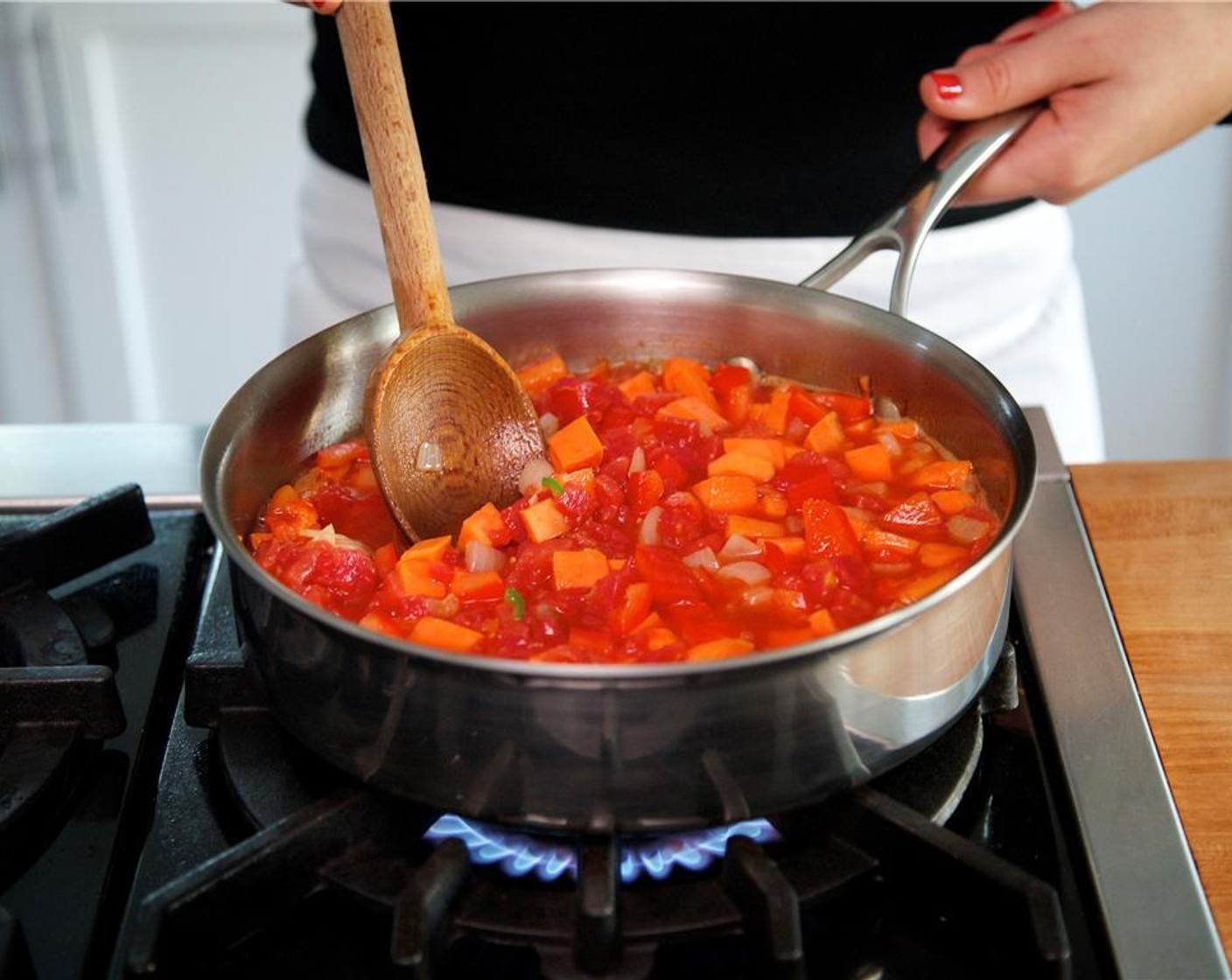 step 5 Bring to a boil and then reduce the heat to low. Add Salt (1/4 tsp), stir, cover, and simmer for 15 minutes.