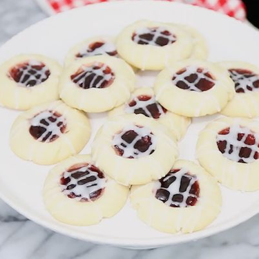Raspberry Almond Shortbread Cookies Recipe | SideChef