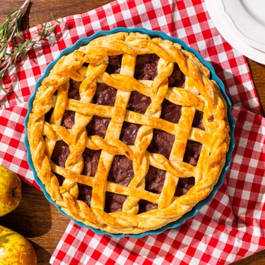 Red Wine Pear Pie Recipe | SideChef