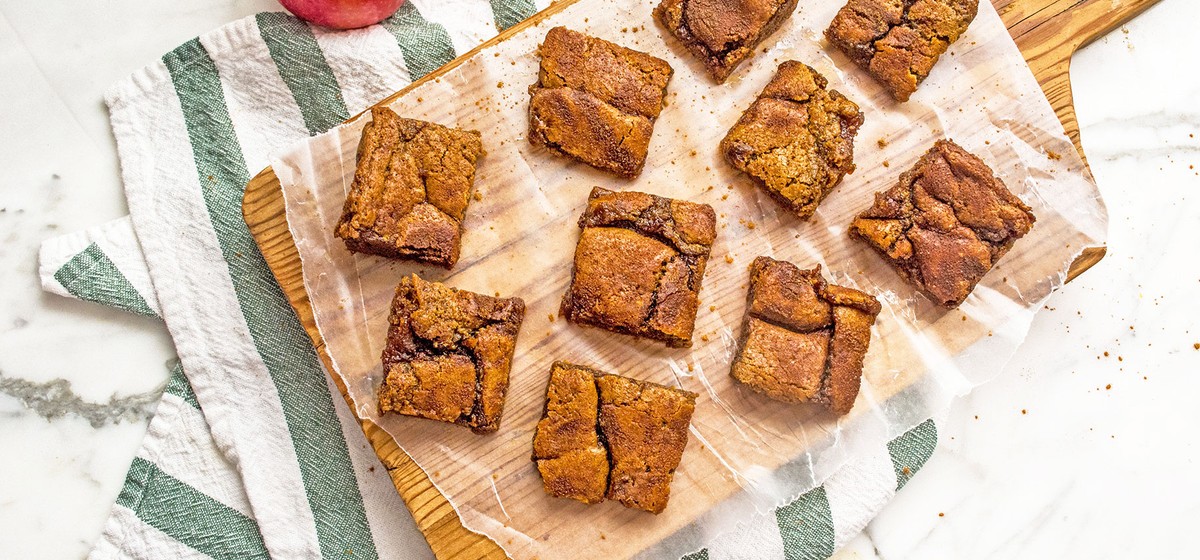 Chickpea Flour Apple Butter Snickerdoodle Bars Recipe | SideChef