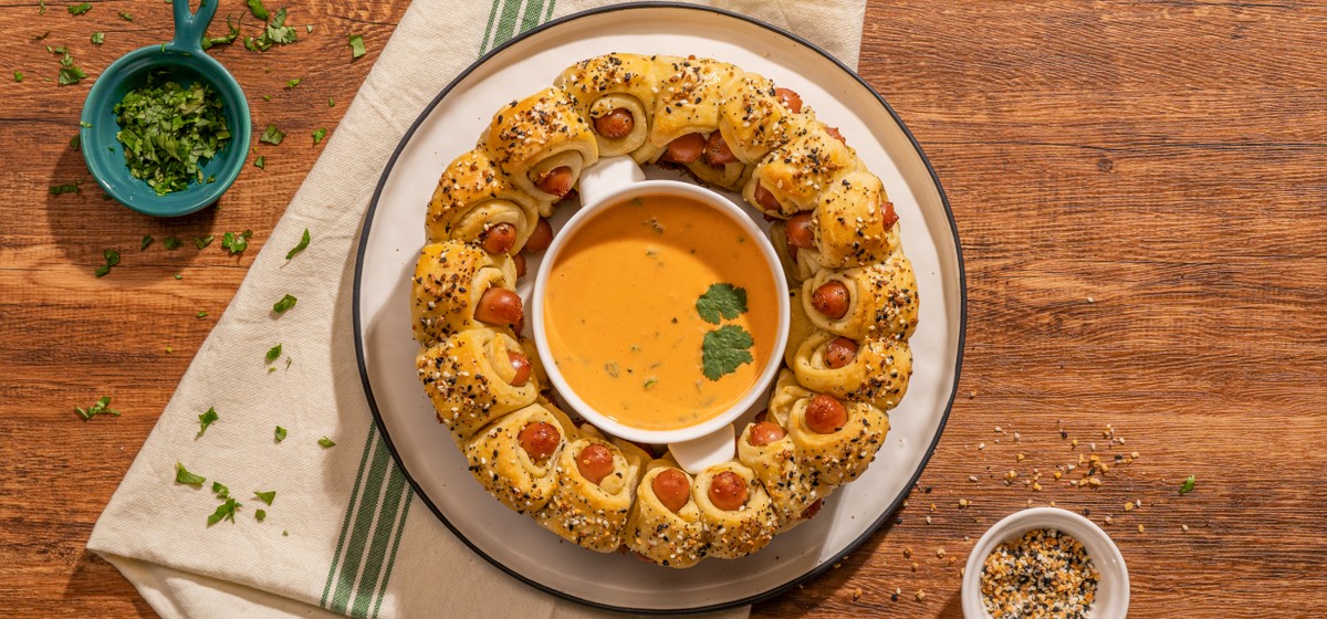 Pull-Apart Pigs in a Blanket with Jalapeño Queso Recipe | SideChef
