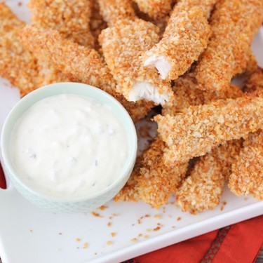 Baked Breaded Fish Sticks with Tartar Sauce Recipe | SideChef