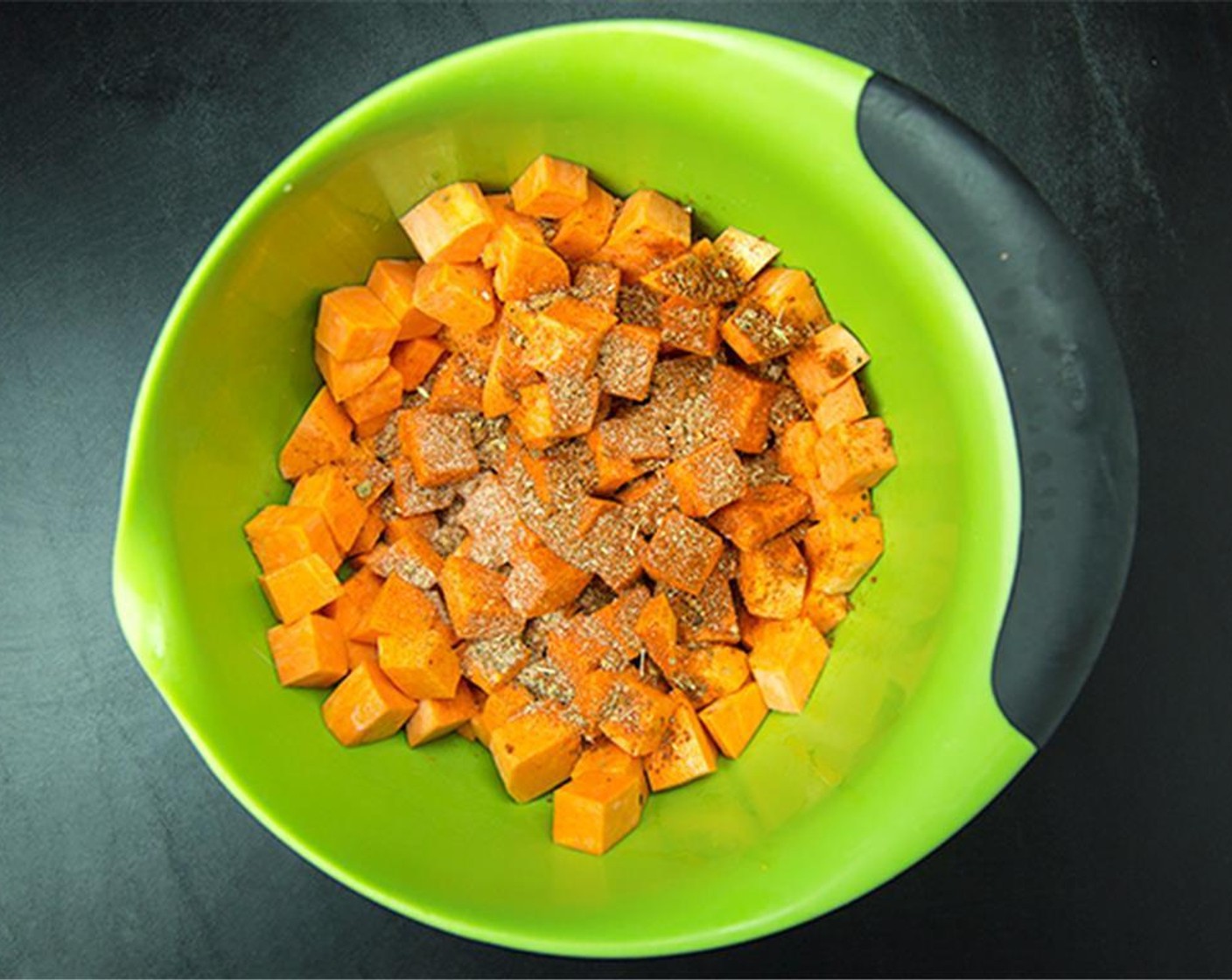 step 4 Sprinkle over the top of the potatoes and toss until the potatoes are evenly coated with the seasoning.