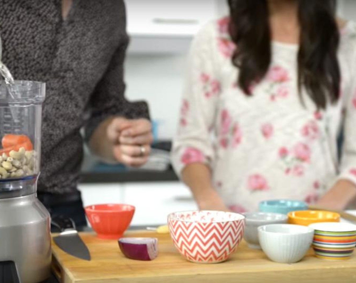 step 1 Preheat oven to 350 degrees F (180 degrees C). To prepare cheese sauce, in a blender or food processor combine Raw Unsalted Cashews (1 cup) and Carrot (1/2 cup) with Water (1 cup). Blend until smooth. Add Nutritional Yeast (4 Tbsp), Dijon Mustard (2 Tbsp), Garlic (1 clove), Apple Cider Vinegar (1 tsp), Sea Salt (to taste), and Ground Black Pepper (to taste) and puree until creamy. Set aside.