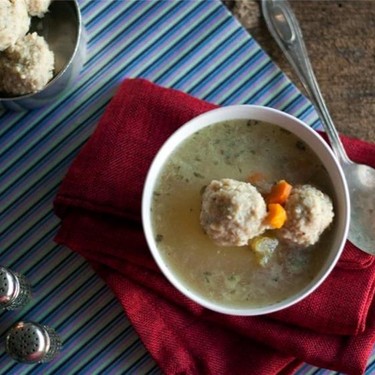 Matzah Ball Soup Recipe | SideChef