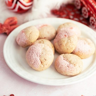 Strawberries and Cream Cookies Recipe | SideChef