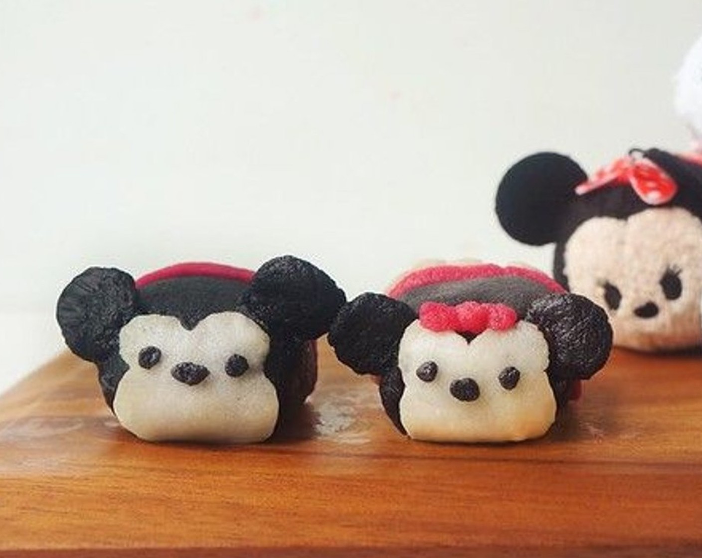 Mickey and Minnie Tsum Tsum Dark Chocolate Truffle Snowskin Mooncake