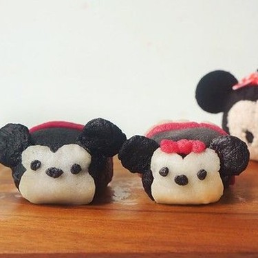 Mickey and Minnie Tsum Tsum Dark Chocolate Truffle Snowskin Mooncake Recipe | SideChef