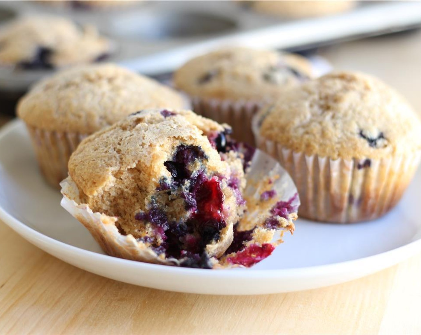 step 13 Serve warm from the oven, or allow to cool and store in an airtight container at room temperature for up to three days. Alternatively, you can wrap each muffin in plastic wrap and place in a ziploc bag to store in the freezer.