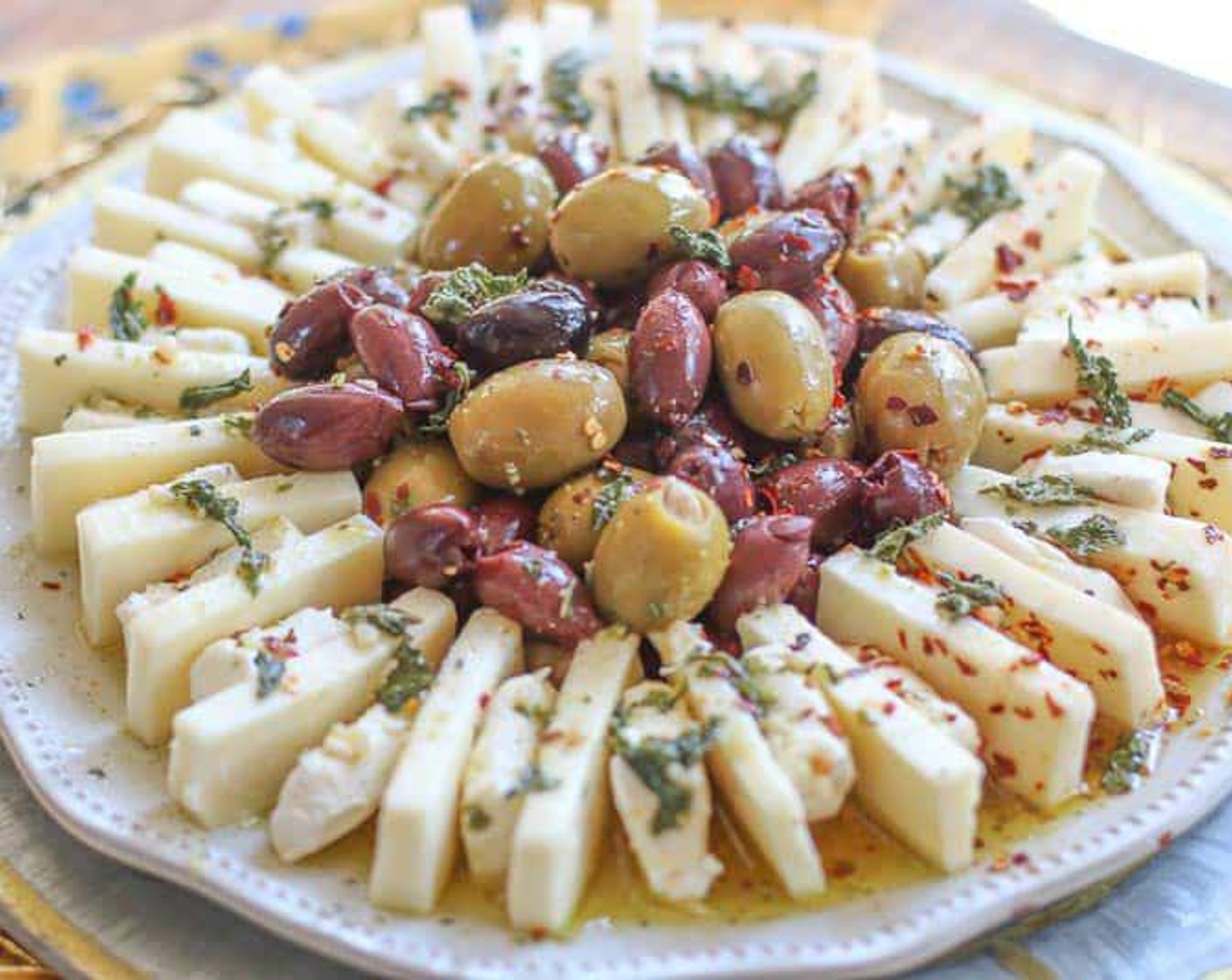 Easy Marinated Olives & Cheese Ring Appetizer