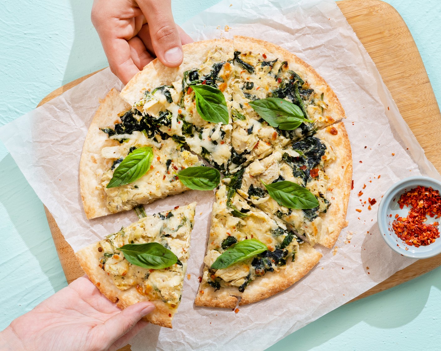 Low-Carb Spinach Artichoke Pizza