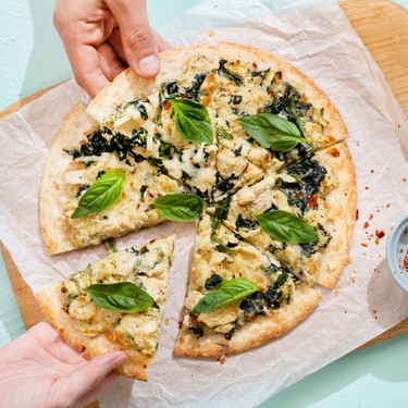 Low-Carb Spinach Artichoke Pizza Recipe | SideChef