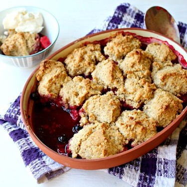 Rustic Bumble Berry Crumble Crisp Recipe | SideChef