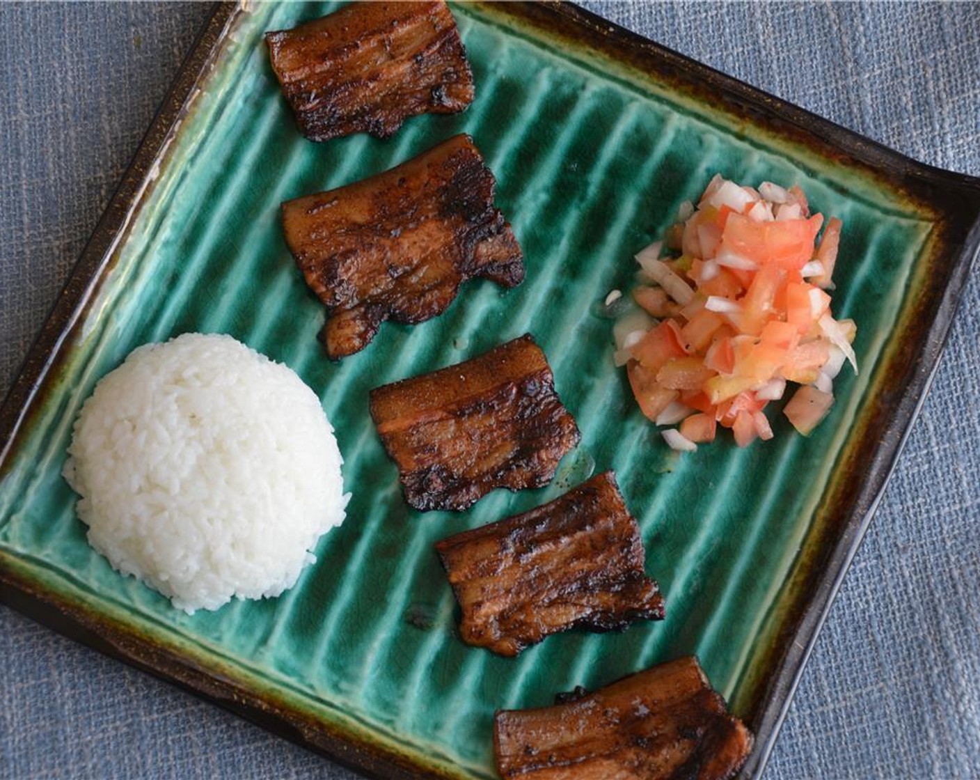 step 11 Serve with some White Rice (to taste) and the tomato salad. Enjoy!