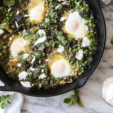 Green Shakshuka with Chard, Zucchini and Peas Recipe | SideChef