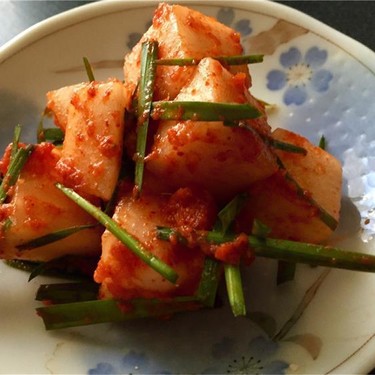 White Radish Kimchi (Kkakdugi) Recipe | SideChef