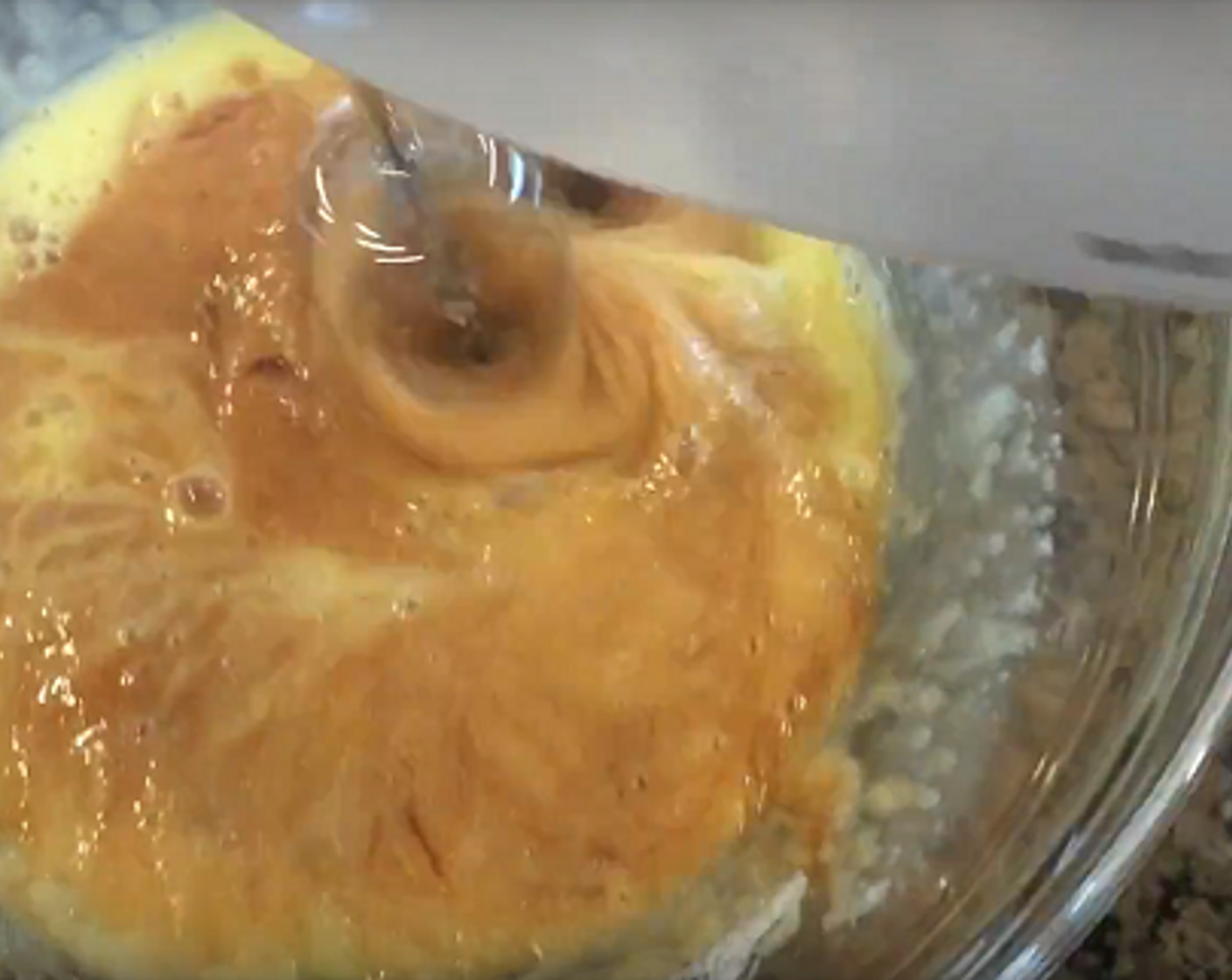 step 2 Beat Eggland's Best Classic Eggs (3) in a large mixing bowl. Add Granulated Sugar (1 1/2 cups), Distilled White Vinegar (1 Tbsp), and Pure Vanilla Extract (1 Tbsp) to beaten eggs. Mix well.