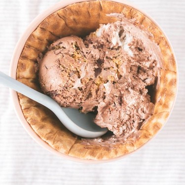 Chocolate Cheesecake No-Churn Ice Cream Recipe | SideChef