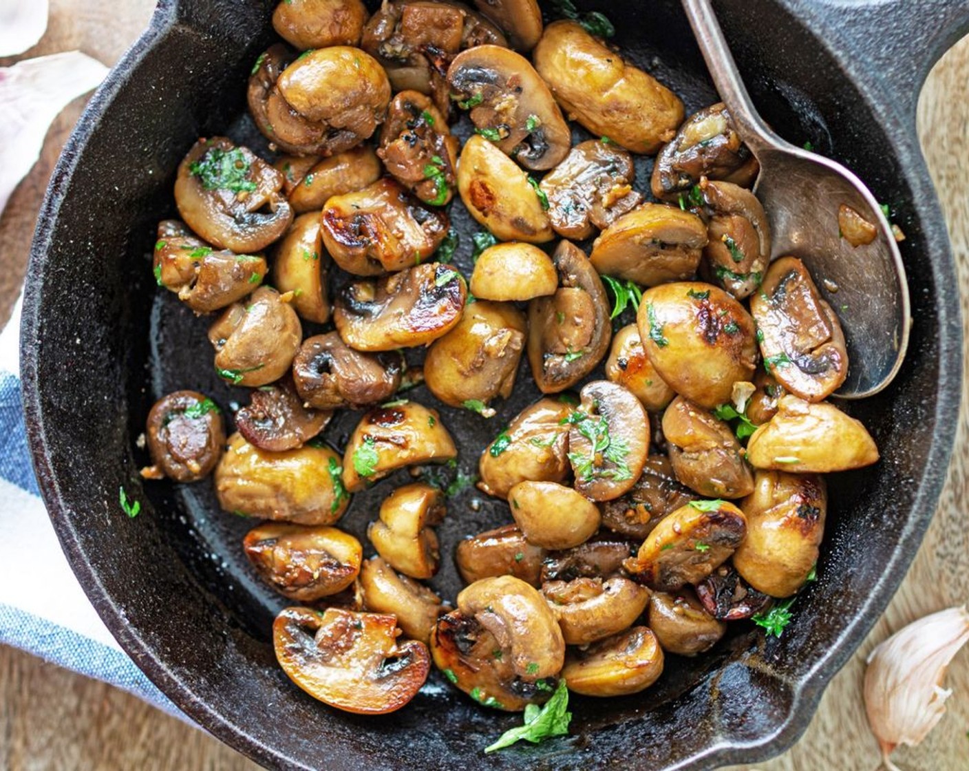 Sautéed Mushrooms with Garlic