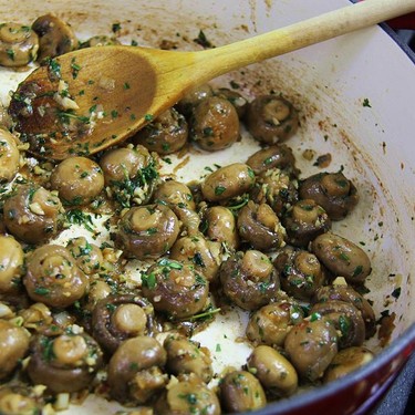 Herb Garlic Mushrooms Recipe | SideChef