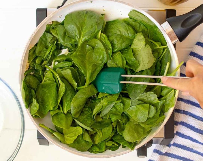 Spinach-Stuffed Chicken Breast Recipe | SideChef
