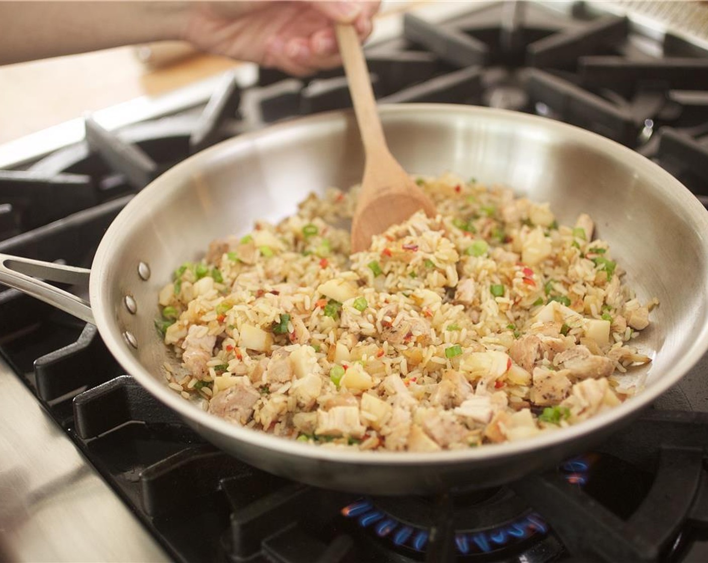 step 12 Add diced chicken, 2 tablespoons of chicken broth, Tamari Soy Sauce (1 Tbsp), Rice Vinegar (2 Tbsp), and 1/4 teaspoon pepper. Add rice and cook for 3 minutes.