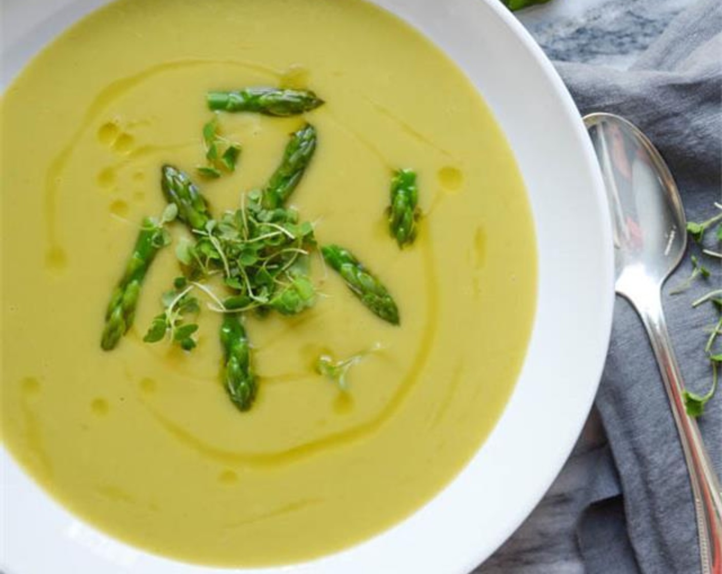 Creamy Asparagus Sunchoke Soup
