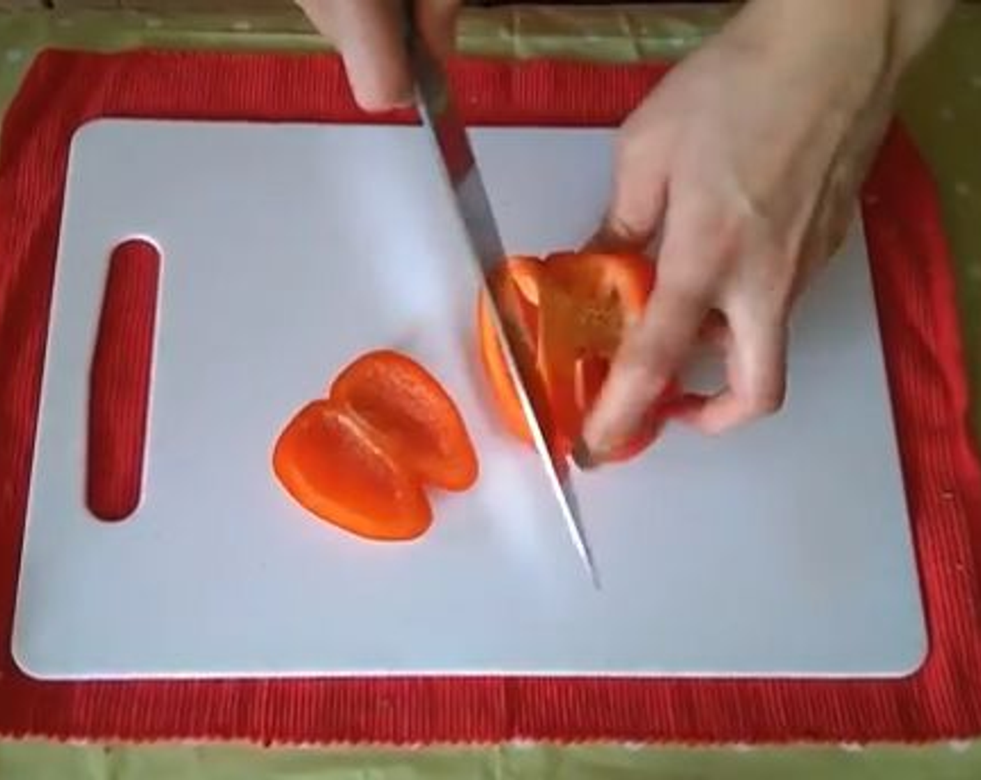 step 2 Slice the Red Bell Peppers (2).