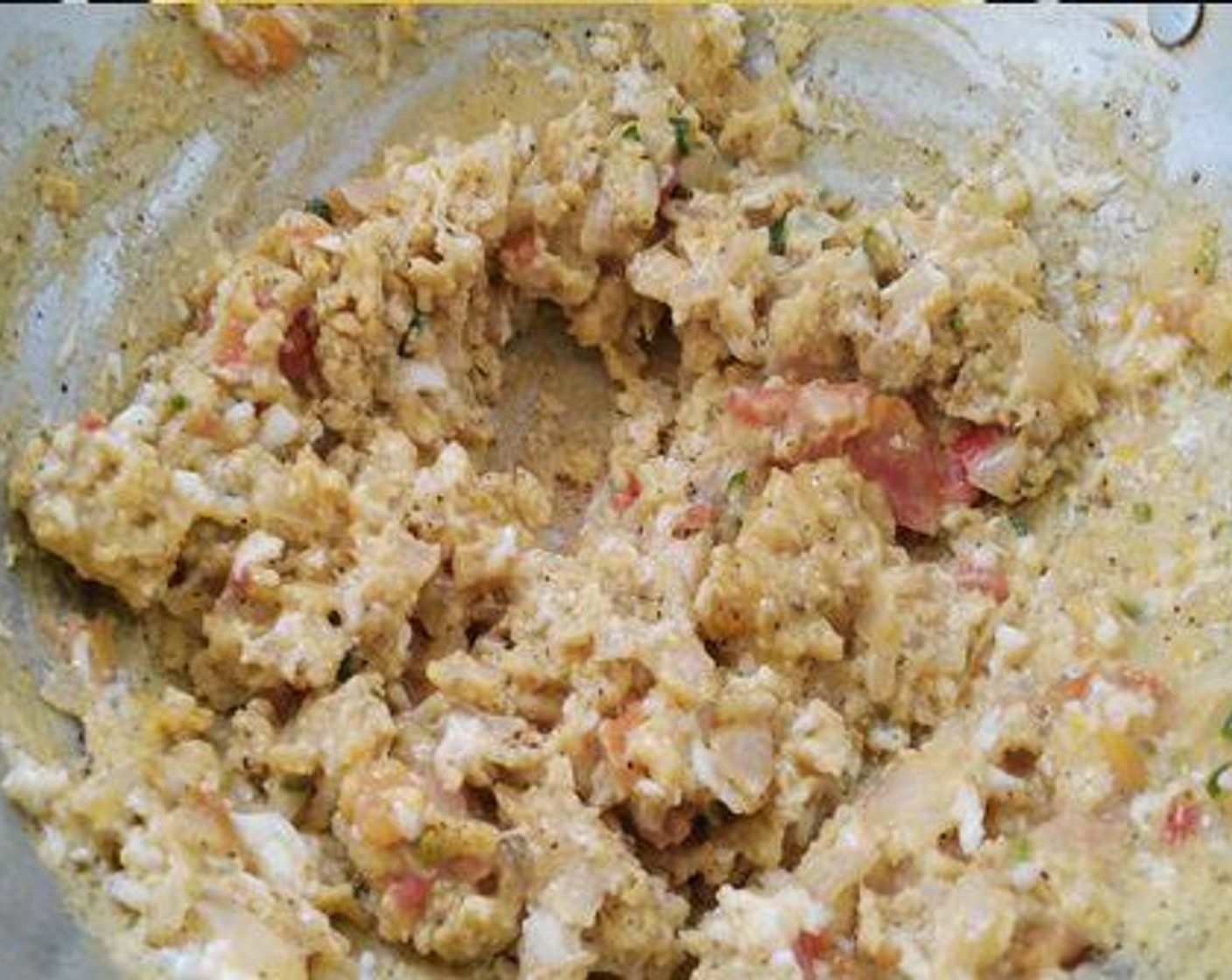 step 3 Add the Eggland's Best Classic Eggs (2), Ground Black Pepper (1/2 tsp) and Salt (to taste). Scramble the eggs. Do not wait until it becomes completely dry.