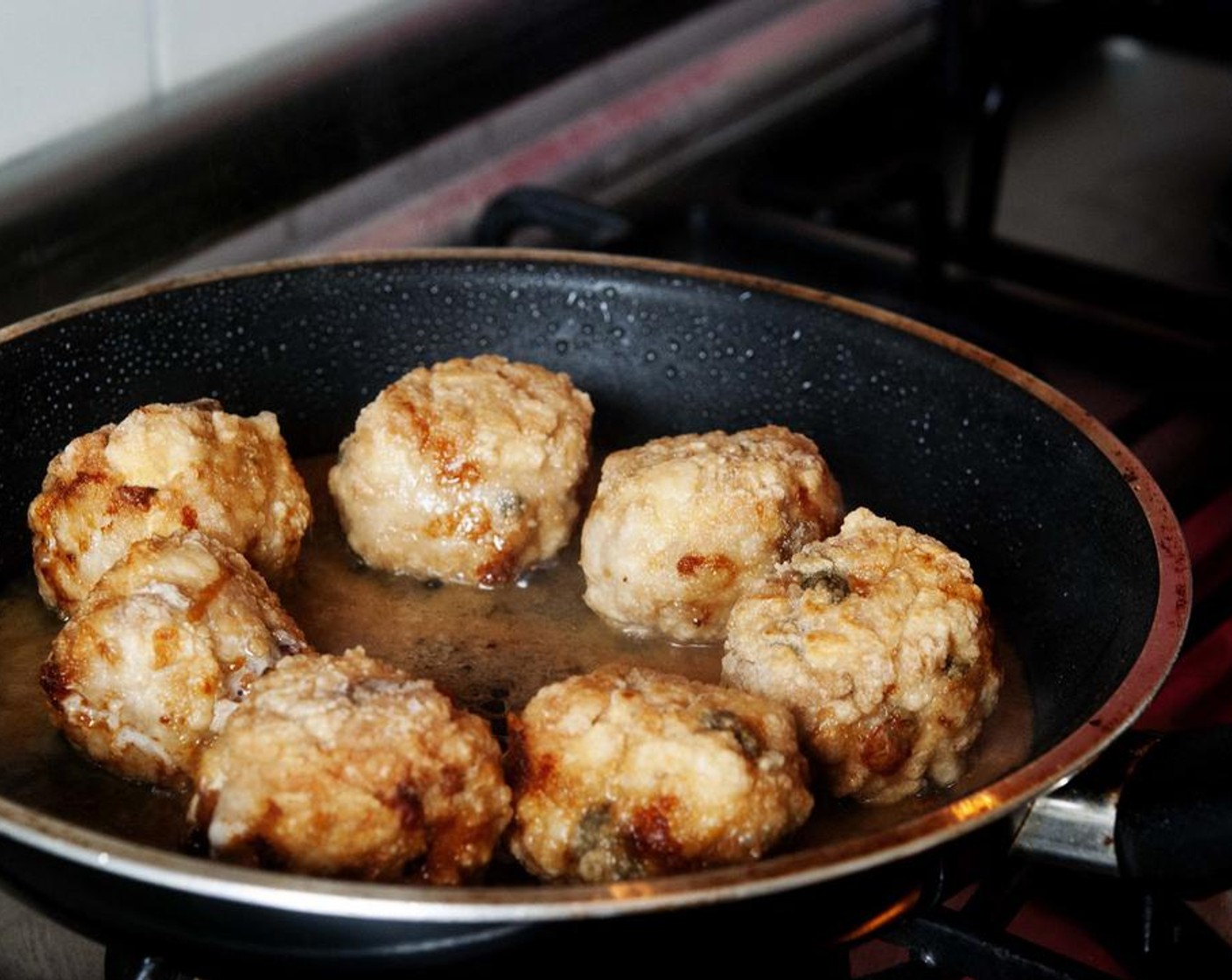 step 4 Fry the meatballs in hot Vegetable Oil (as needed).