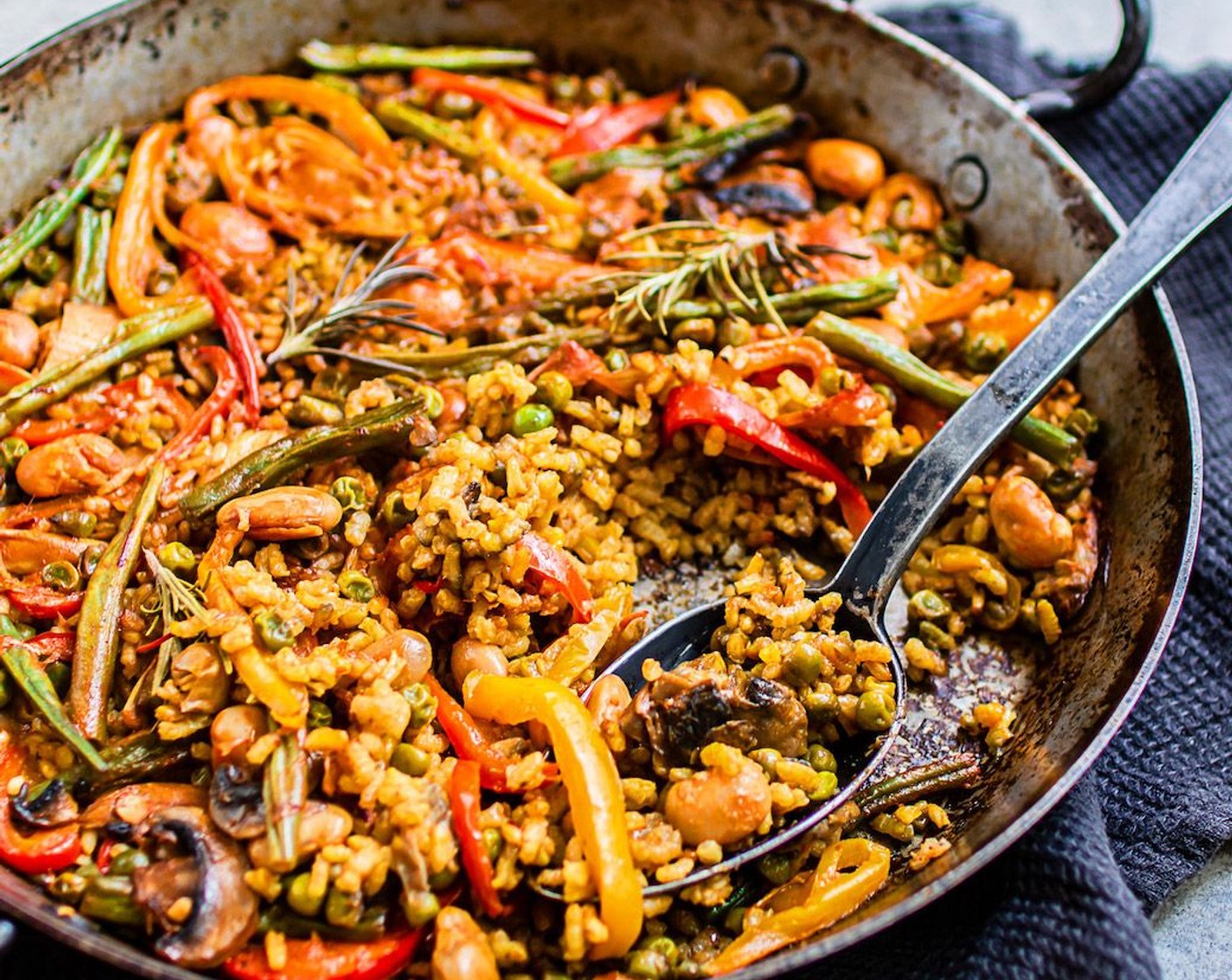 Authentic Spanish Vegetable Paella