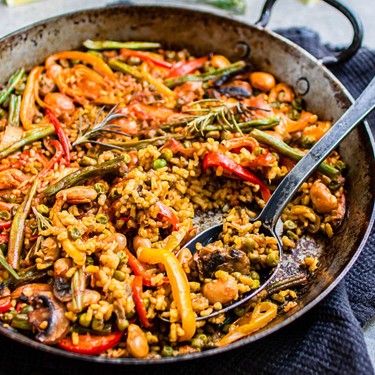 Authentic Spanish Vegetable Paella Recipe | SideChef