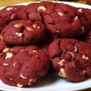 Red Velvet Chocolate Chip Cookies Recipe | SideChef