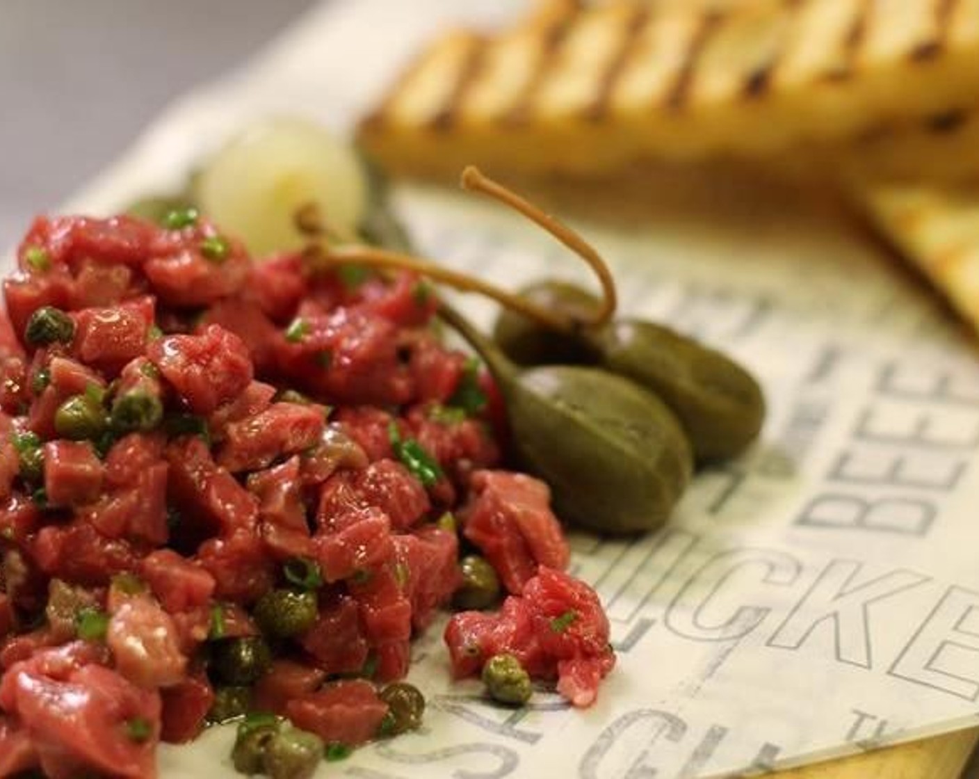 step 4 Toast thinly sliced pieces of Baguette (1) and serve alongside the tartare.