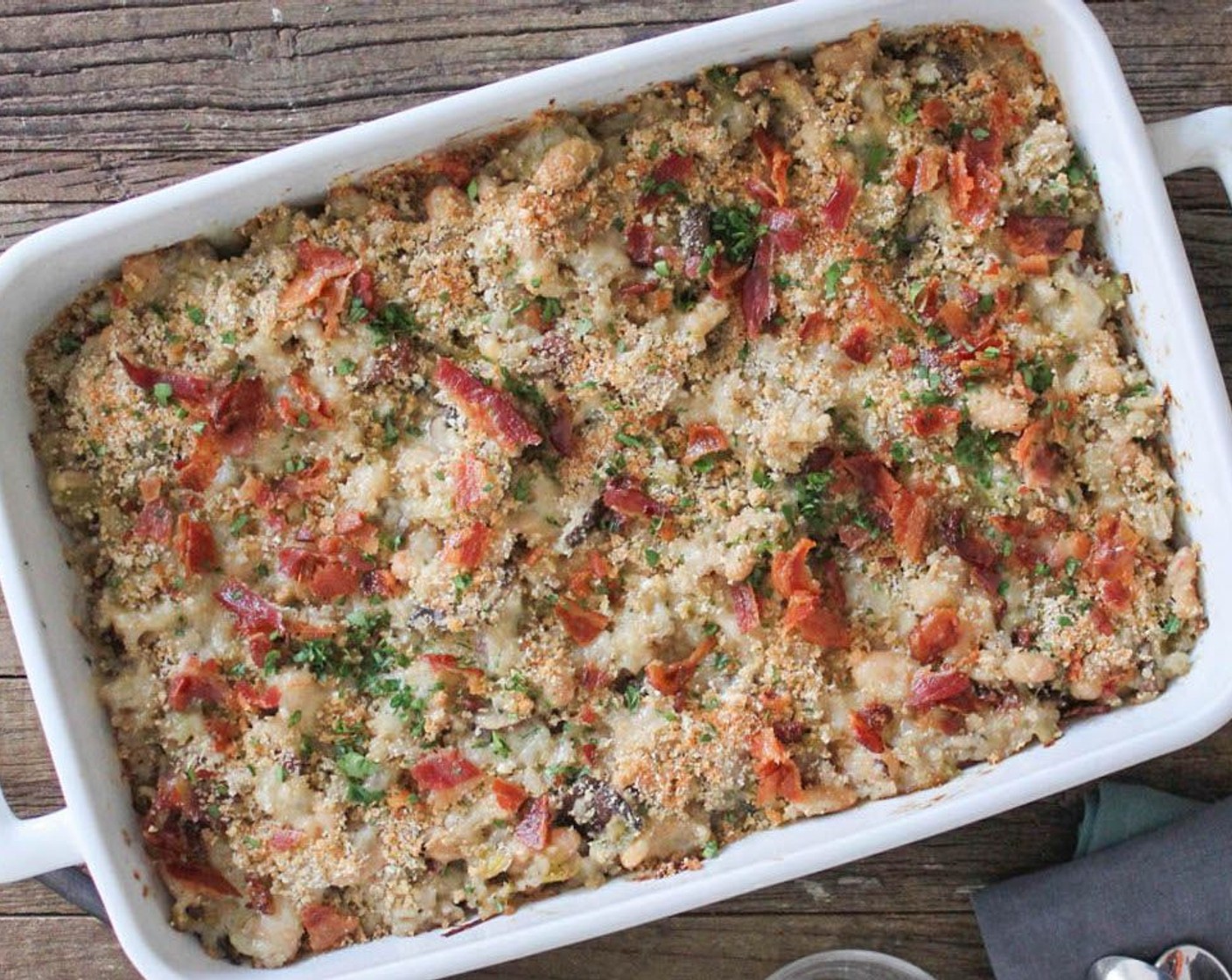 step 18 Garnish the casserole with the remaining crumbled bacon and Fresh Parsley (2 Tbsp) and serve hot.