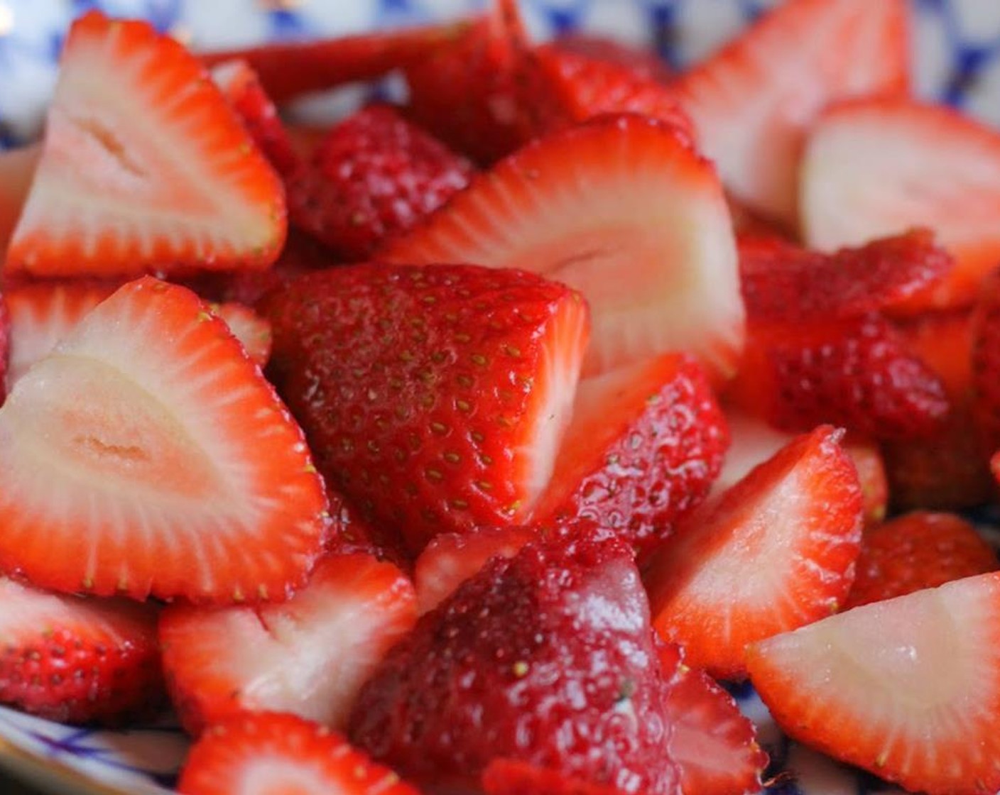 step 8 Slice the Fresh Strawberries (1 1/2 cups).