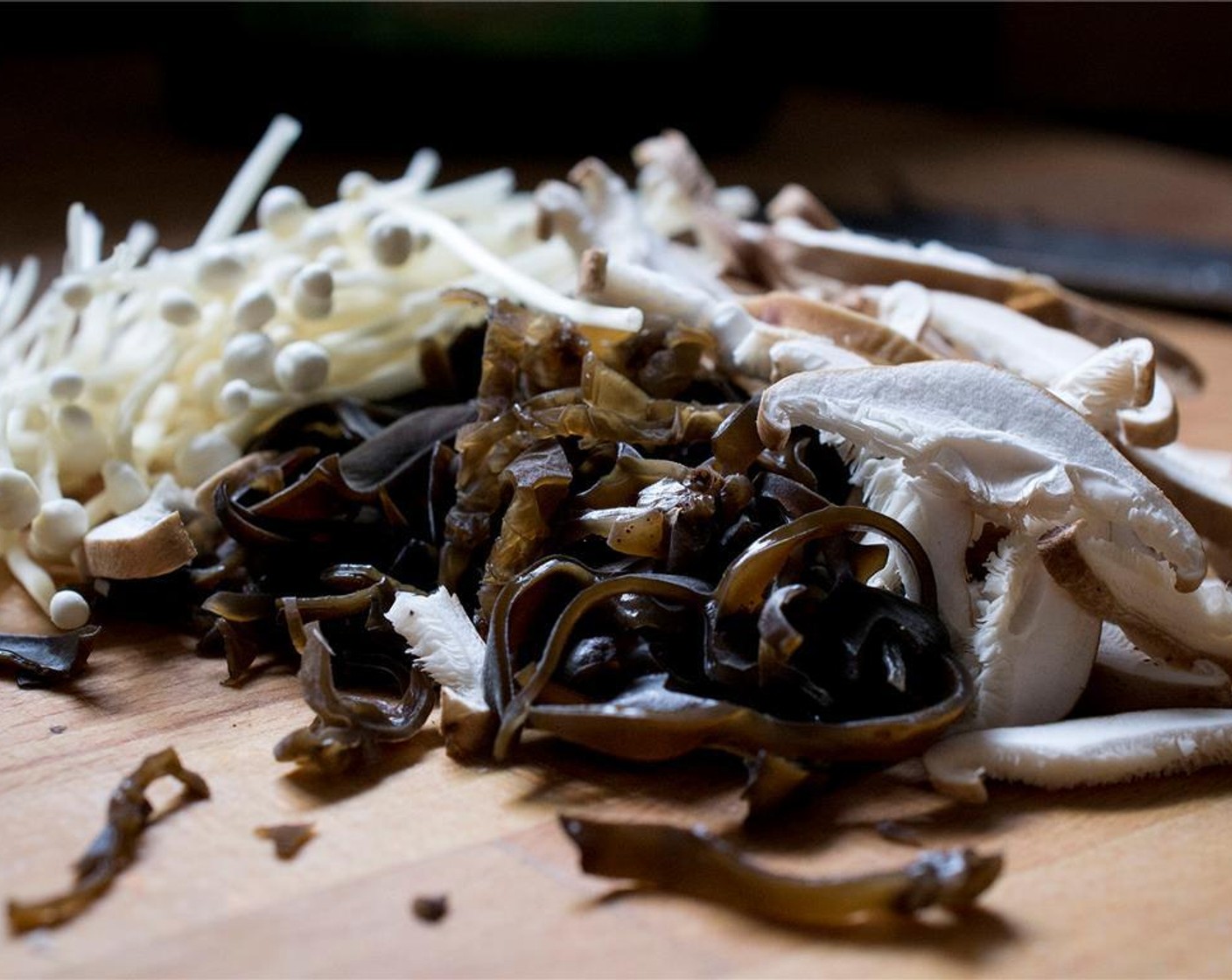 step 7 Thinly slice the Shiitake Mushroom (1/4 cup). Thinly slice the Wood Ear Mushrooms (1/4 cup).