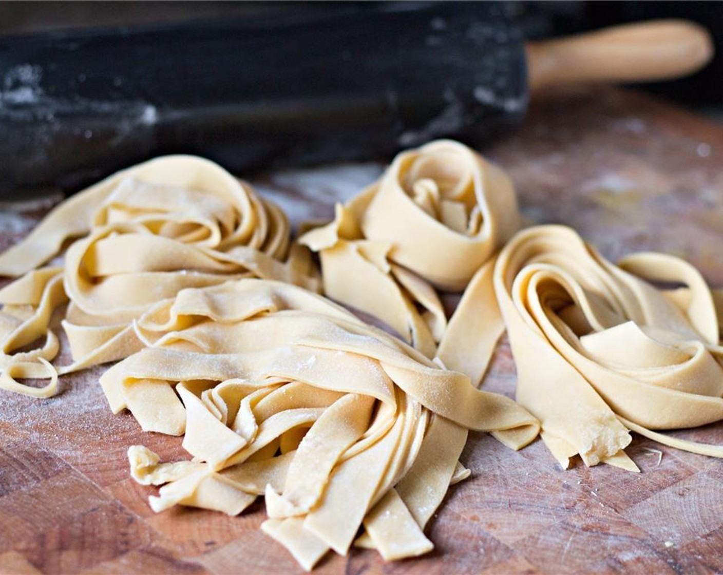 step 7 Boil in heavily salted water. Fresh pasta cooks in as little as 30 seconds if the noodles are thin. It's ready when it changes color and starts to float.
