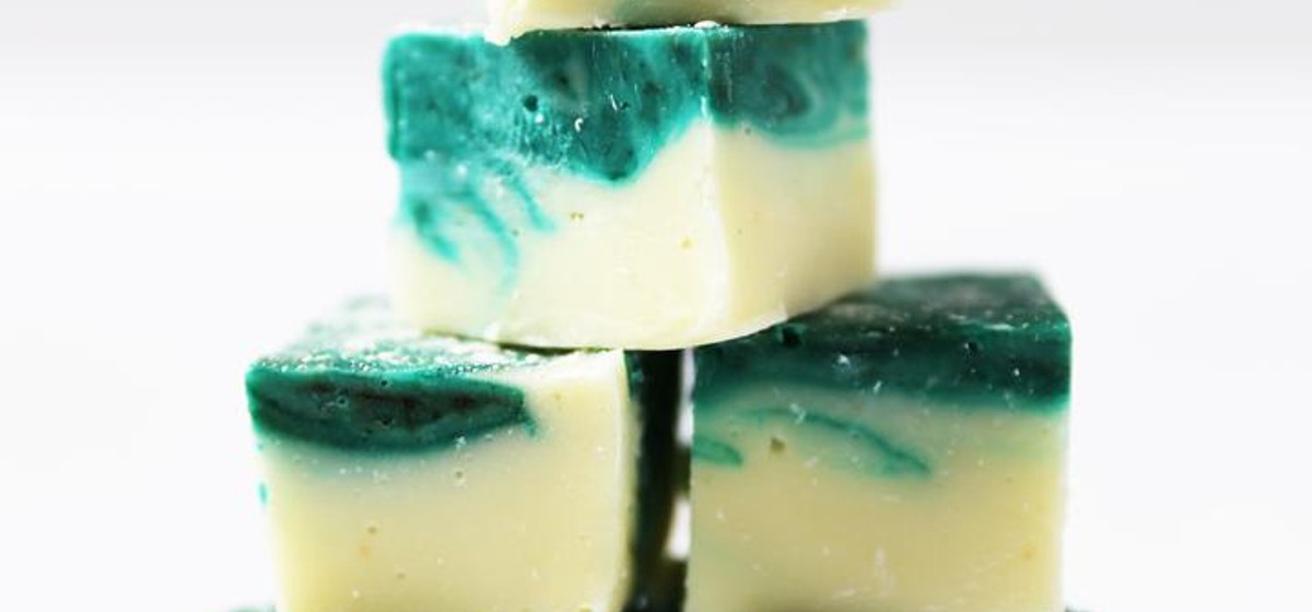 White Chocolate &amp; Peppermint Mermaid Fudge Recipe | SideChef