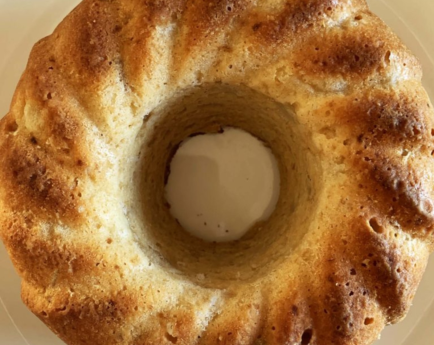 step 6 Let the cake cool down completely, then gently remove it from the pan and place it on a plate.