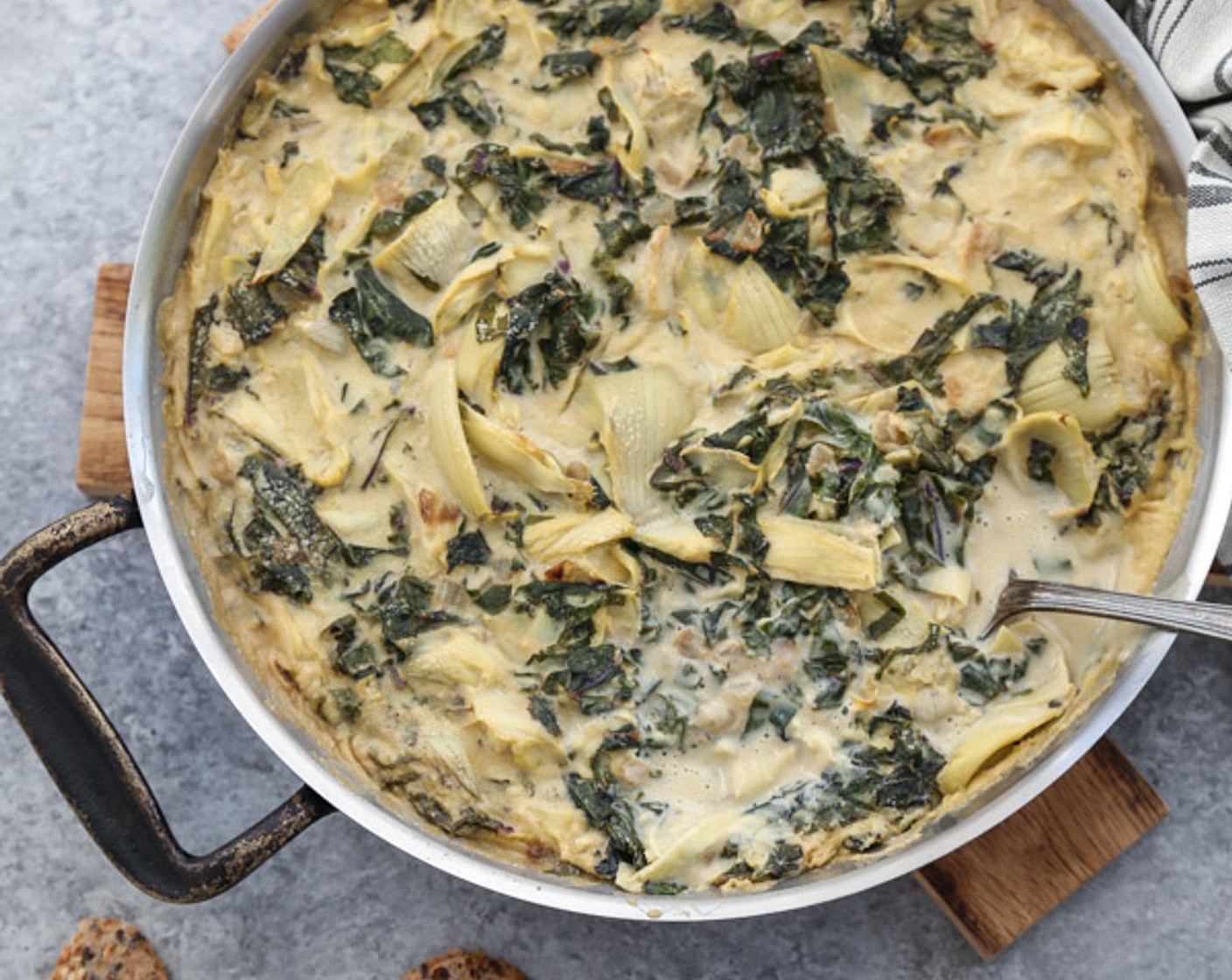 Vegan Creamy Baked Kale Artichoke Dip