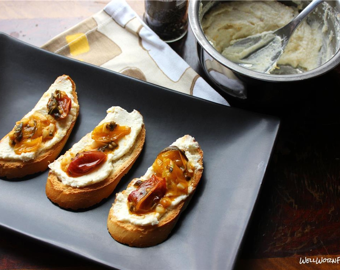 step 5 Assemble each crostini by putting the cheese mix on the toasted bread followed by the tomato mixture on top. Enjoy right away.