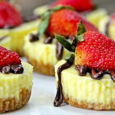 Mini Cheesecake (New York-Style) Recipe | SideChef
