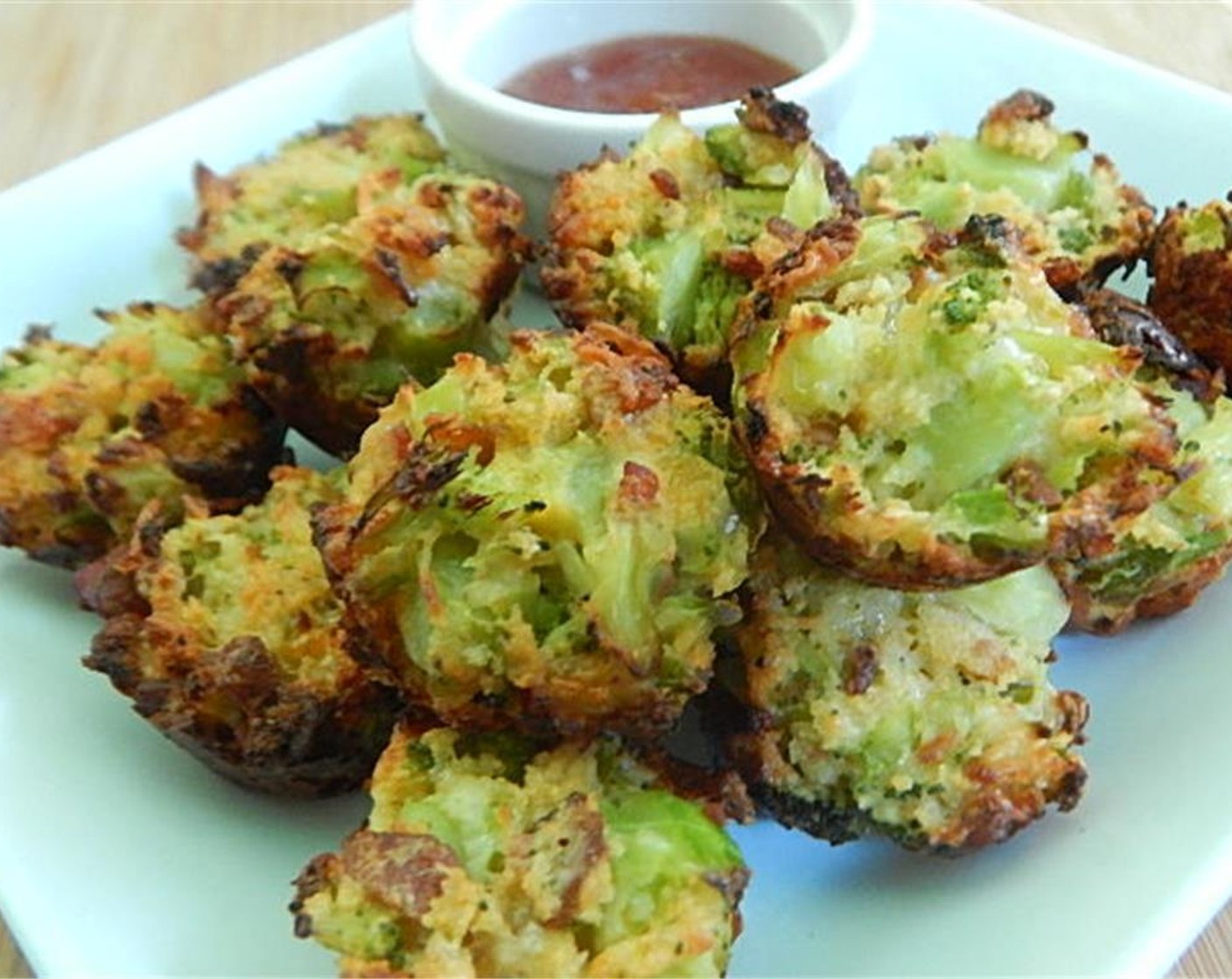 step 7 Bake the other side for another 10 minutes. Serve with your favorite dip. 2 broccoli bites is 1pp. Enjoy!