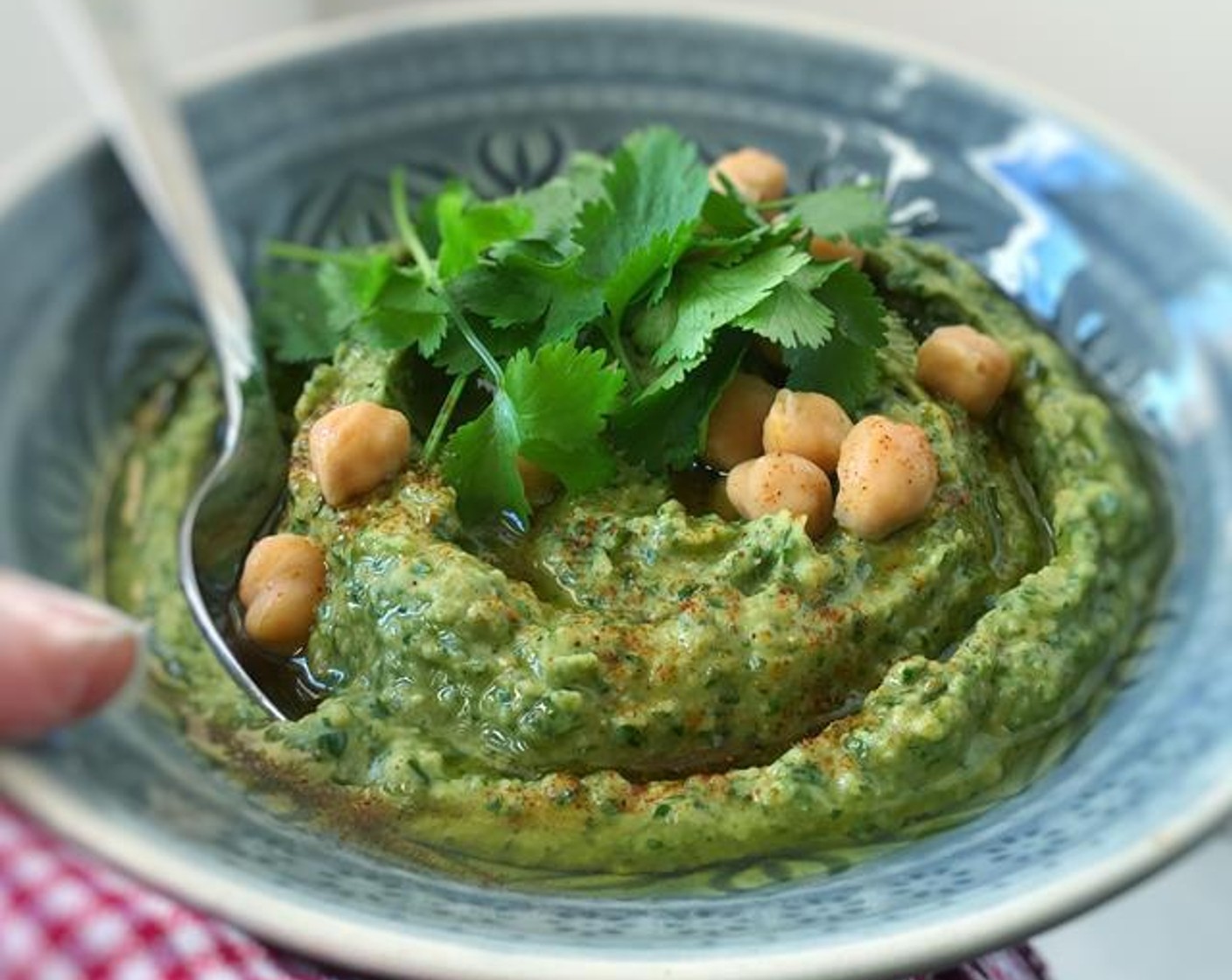 Creamy Cilantro Hummus