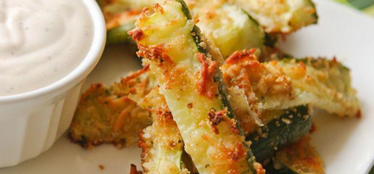 Zucchini Fries with Seasoned Sour Cream Recipe | SideChef