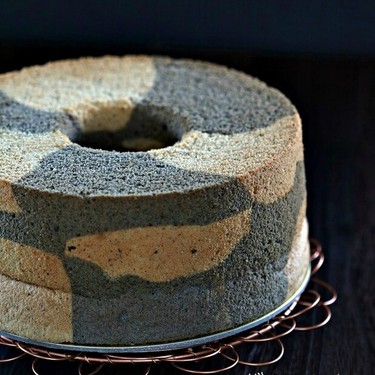 Black Sesame Marble Chiffon Cake Recipe | SideChef