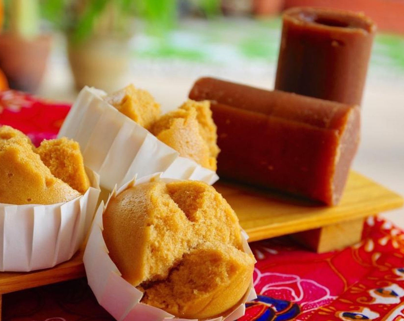 Palm Sugar Steamed Muffins (Gula Melaka Huat Kueh)