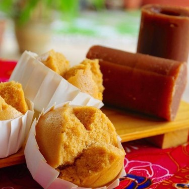 Palm Sugar Steamed Muffins (Gula Melaka Huat Kueh) Recipe | SideChef